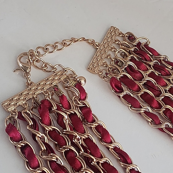 Multi Strand Gold Chain with Red Satin Ribbon Necklace Earrings Set New - Picture 5 of 9